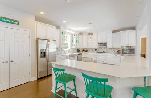 Dodds Addition House | Spacious Rehoboth/Dewey Beach House with Ocean View & Parking