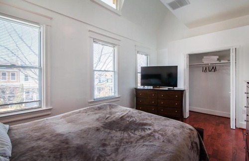Petworth Apartment | Relaxing 4 Bd Home in Petworth with Great Amenities!