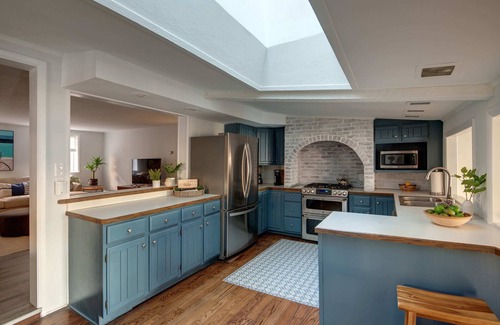 Town of Owasco House | Pet Friendly Retreat with Lake Views - Guest Rated 9.8