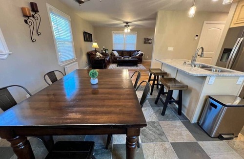 Orono House | Elegant Home in Orono Near University of Maine