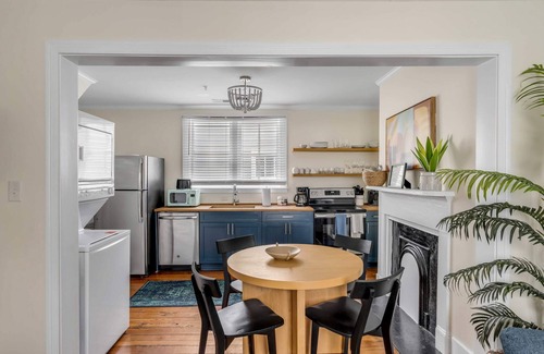 Cannonborough Elliotborough Apartment | Stylish Boho Loft at the Historic Springhouse Retreat