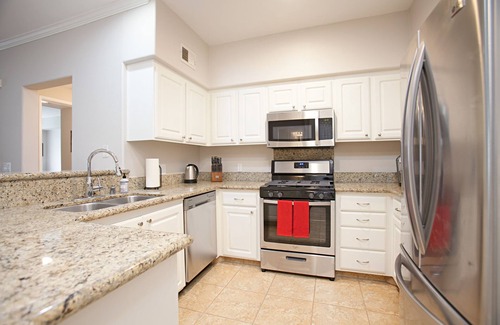 Scripps Ranch Condo | Guest Rated 10/10: Resort Community Condo with Pool & Spa