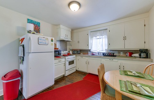 Tuskegee House | Relaxing Retreat Near Tuskegee University with Spa Amenities