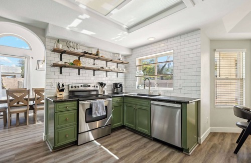 Red Mountain Ranch House | Spacious Retreat with Pool & Golf Course View!