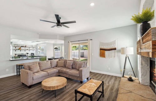 Red Mountain Ranch House | Spacious Retreat with Pool & Golf Course View!