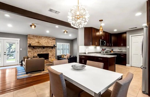 West Oak Hill Apartment | Spacious Retreat with Private Pool