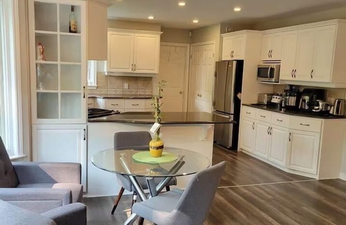 Grand Bend House | Spacious riverfront cottage in Grand Bend, ON, with stunning views and comfort!