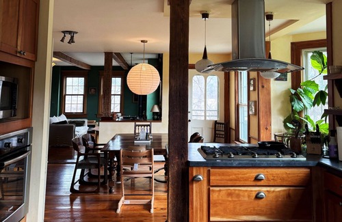 Town of Fulton Other | Spacious riverfront farmhouse near ski resorts