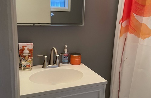 Fort Lee House | Inviting Room with Private Bath & NYC Views in Edgewater