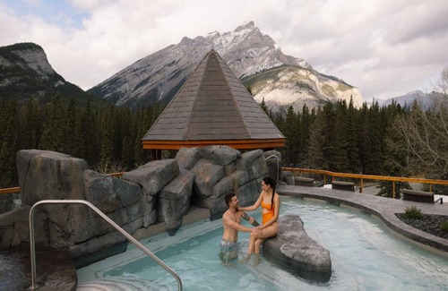 Banff Apartment | Mountain View Room with Private Balcony & Spa Amenities