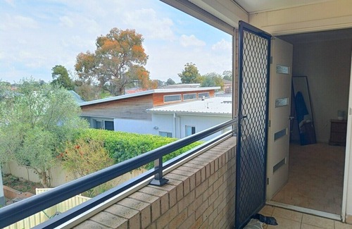 Merrylands House | Guest Rated: 10/10 with Balcony & Hot Tub Amenities