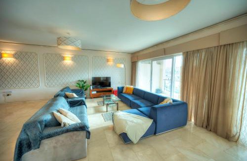 Ta' Xbiex Apartment | Seafront 3-Bedroom Retreat with Scenic Balcony Views