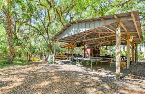 Sebring House | Spacious Sebring Family Cabin with Fun Barn and Yard!