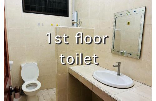 Bintulu House | Spacious Semi-D Taman Terus Homestay