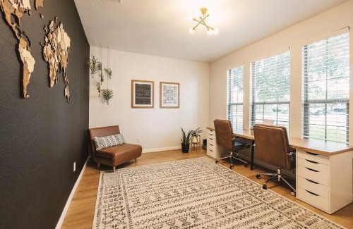 Georgetown House | Tranquil Retreat in Georgetown: Pet & Child Friendly Stay