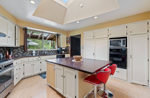 Shadow Hills House | Inviting Shadow Hills Home with Pool, BBQ & Hot Tub