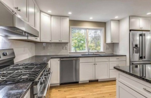 West Roxbury House | Guest Rated 10/10: Private Family House Near Back Bay