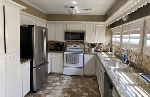 Nassau Bay House | Family-Friendly Split-Unit Retreat in Nassau Bay, Texas