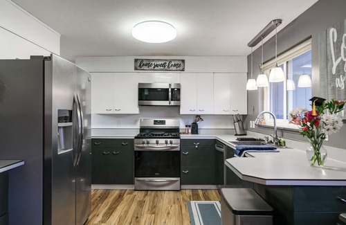 South Bend House | Impressive Ranch Retreat Just 1 Mile From Notre Dame