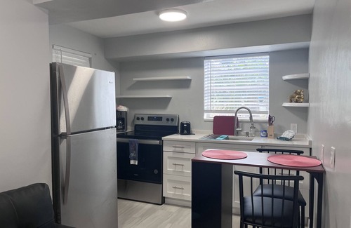 Pineapple Grove Arts District Apartment | Pet-Friendly Studio Steps from the Beach with Ocean View
