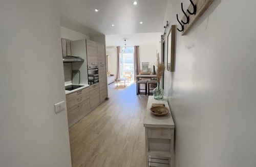Menton Apartment | Ideal Studio Retreat with Spa and Hot Tub Amenities