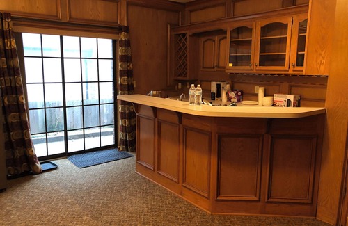 Austin Apartment | Spacious Studio Mins To Downtown Austin, UT, Zilker Park, Barton Springs