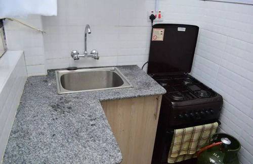 Mbotela Apartment | Convenient Studio Near CBD Nairobi, Family-Friendly Stay