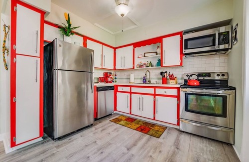 Coral Ridge Apartment | Guest Rated 10/10: Studio with Patio & Grill Amenities
