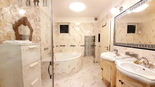 Tuchomerice Apartment | Convenient Studio with Terrace Near Prague Airport