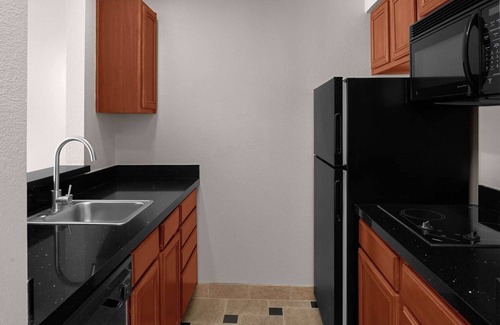 Downtown Hotel | Spacious Suite w/Kitchen and Separate Living, Dining Area - Central Location