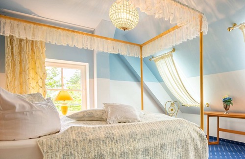 Borgerende House | Delightful Suite with Garden Views and Bathtub Access