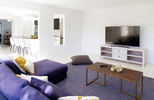 Prestons House | Recently Renovated Family Home with Pool & Hot Tub Access