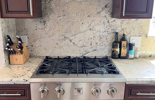Dolores Heights House | Bright Two-Bedroom Mediterranean Retreat with Top Amenities