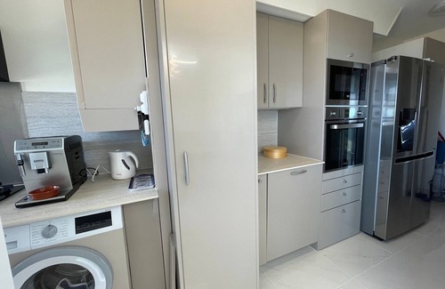 Arcachon Apartment | Cozy 2-Bedroom Apartment with Ocean View in Arcachon