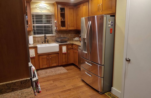 Gardendale House | Inviting One-Level Retreat with Screened Porch & Hot Tub