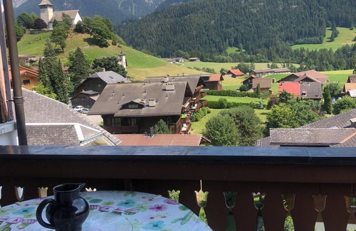 Chateau-d'Oex Apartment | Three Bedroom Apartment with Breathtaking Views for Families