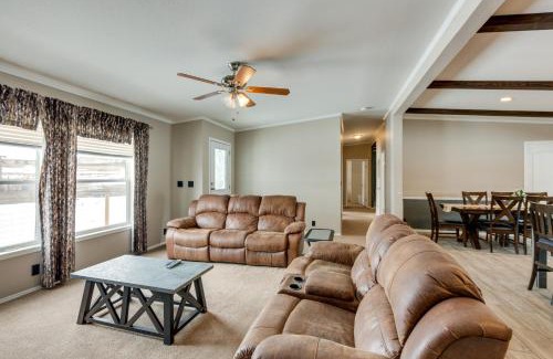 Cebolla House | Family-Friendly Tierra Amarilla Ranch House with Deck