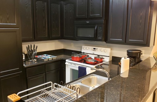 Edinburg House | Pet-Friendly Town Home with Pool in Gated Community