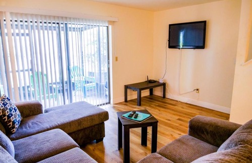 Ocala House | Pet-Friendly Townhome in Central Ocala - Newly Renovated