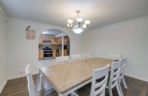 Triangle House | Pet-Friendly Triangle Townhome - Perfect for Outdoor Adventures