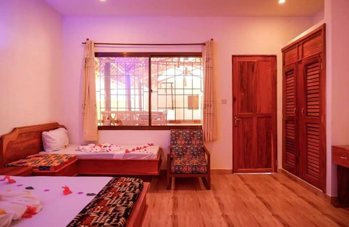 Nungwi Bed & Breakfast | Cozy Triple Room in Nungwi Steps from the Beach