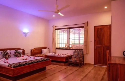 Nungwi Bed & Breakfast | Cozy Triple Room in Nungwi Steps from the Beach