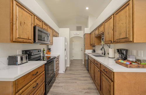 Bullhead City House | Family-Friendly Tuscany-Style Retreat near Lake Mohave