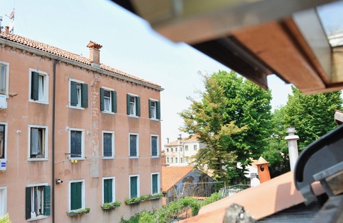 Castello Apartment | Prime Two-Bedroom Apartment in Old Town with Ocean View