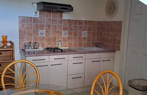 Belcourt Apartment | Comfortable Two-Room Stay in Baie-Mahault with Breakfast
