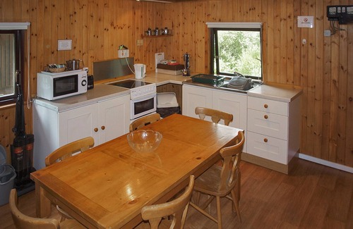 Brazzacott Ski Chalet | Cozy Two-Storey A-Frame Lodge with Family Amenities