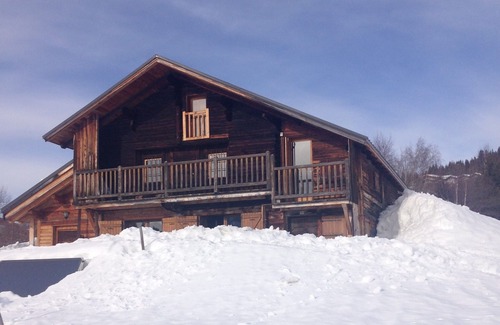 Les Saisies Ski Chalet | Family Chalet with Slope Access & High Guest Rating 9.6
