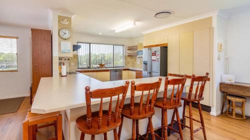 Woorim House | Inviting Unit with Bay Views – Boyd St, Woorim