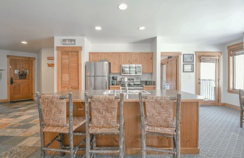 River Run Condo | Explore Great End of Summer and Fall Hotel Deals!