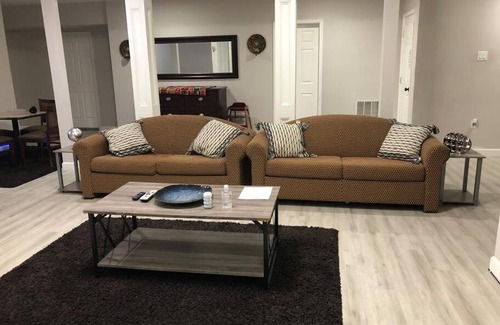 New Market House | Inviting Unit with Breathtaking Mountain Views - 4 Star Stay